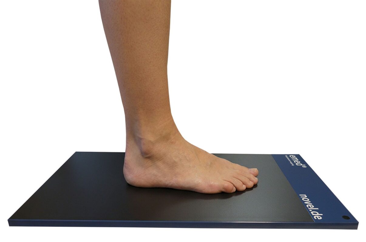 Bare foot on an emed pressure measurement platform